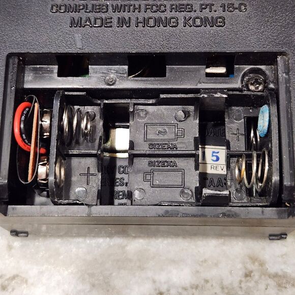 Vintage General Electric Radio Model 7-2924A Portable AM/FM Tested WORKS - Picture 6 of 8